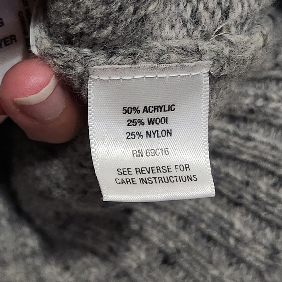 Studio Works gray knitted cardigan size PL button up petite large - Picture 5 of 5